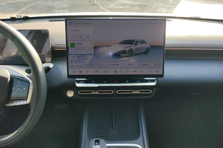 Used CHANGAN Eado 2026 Model, Fourth Generation, 1.5T 500Bar Smart Enjoyment Edition Audio And AC Panel