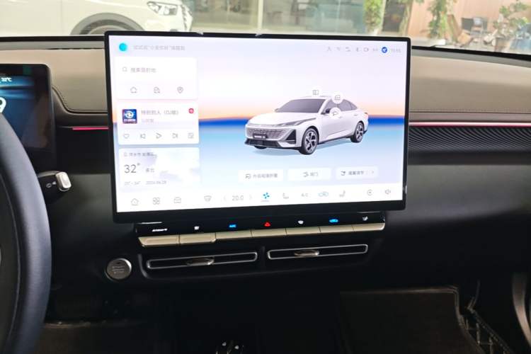 Used CHANGAN Eado 2026 Model, Fourth Generation, 1.5T 500Bar Smart Enjoyment Edition Audio And AC Panel