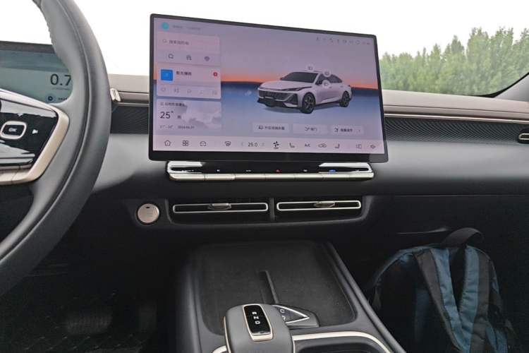 Used CHANGAN Eado 2026 Model, Fourth Generation, 1.5T 500Bar Smart Enjoyment Edition Audio And AC Panel