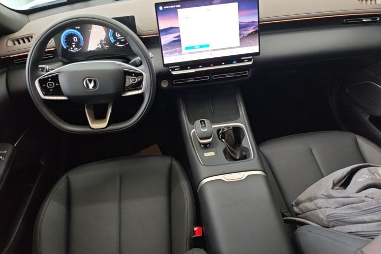 Used CHANGAN Eado 2026 Model, Fourth Generation, 1.5T 500Bar Enjoyment Edition Center Console