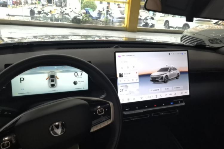 Used CHANGAN Eado 2026 Model, Fourth Generation, 1.5T 500Bar Smart Enjoyment Edition Center Console