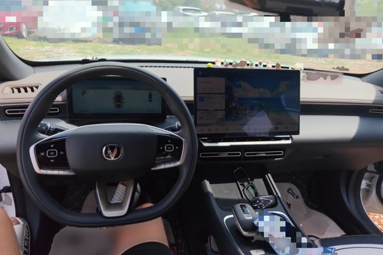 Used CHANGAN Eado 2026 Model, Fourth Generation, 1.5T 500Bar Smart Enjoyment Edition Center Console