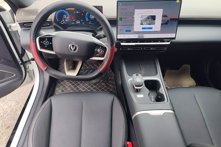 Used CHANGAN Eado 2026 Model, Fourth Generation, 1.5T 500Bar Dynamic Enjoyment Edition Center Console