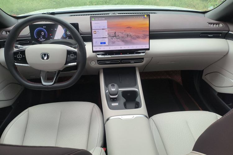 Used CHANGAN Eado 2026 Model, Fourth Generation, 1.5T 500Bar Enjoyment Edition Center Console