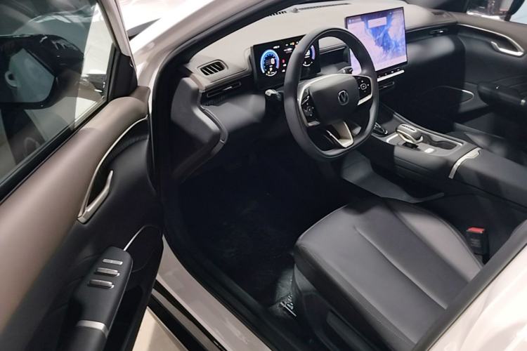 Used CHANGAN Eado 2026 Model, Fourth Generation, 1.5T 500Bar Dynamic Enjoyment Edition Driver Seat