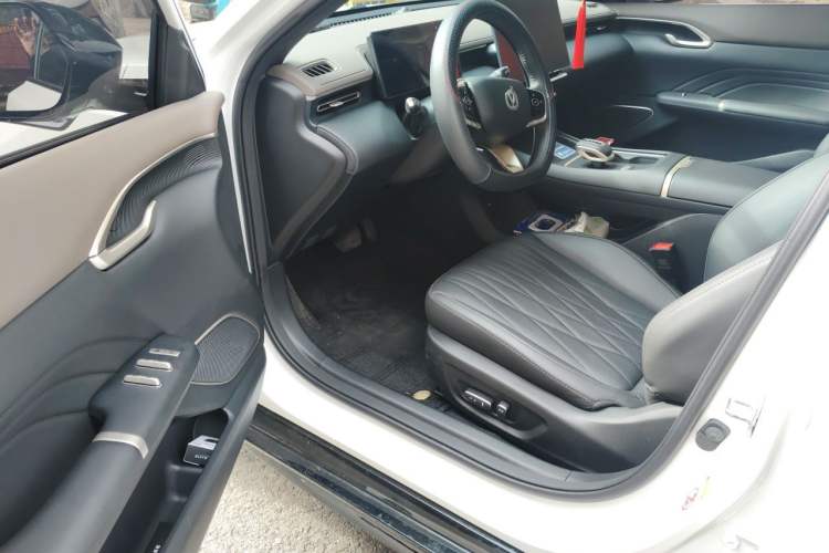 Used CHANGAN Eado 2026 Model, Fourth Generation, 1.5T 500Bar Smart Enjoyment Edition Driver Seat