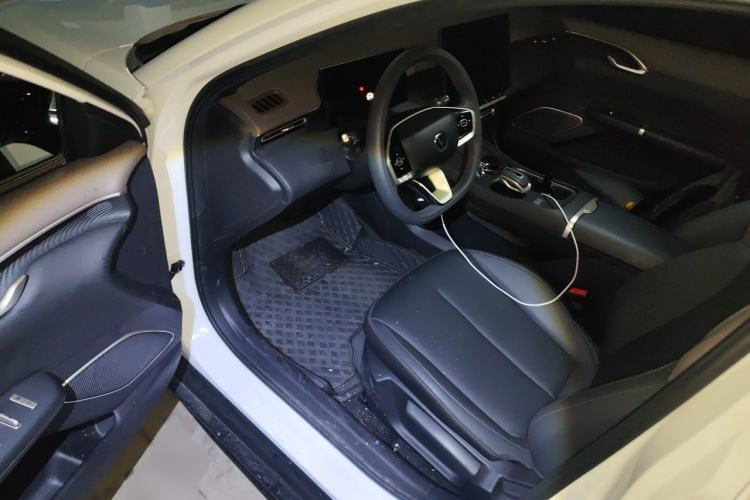 Used CHANGAN Eado 2026 Model, Fourth Generation, 1.5T 500Bar Dynamic Enjoyment Edition Driver Seat