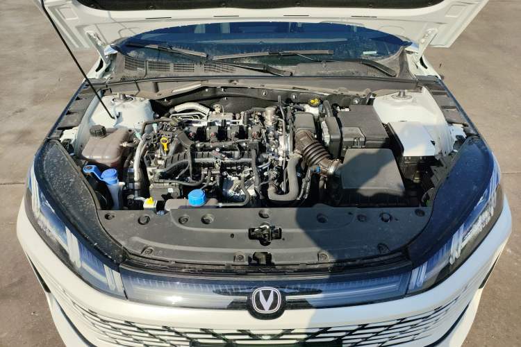Used CHANGAN Eado 2026 Model, Fourth Generation, 1.5T 500Bar Smart Enjoyment Edition Engine Bay