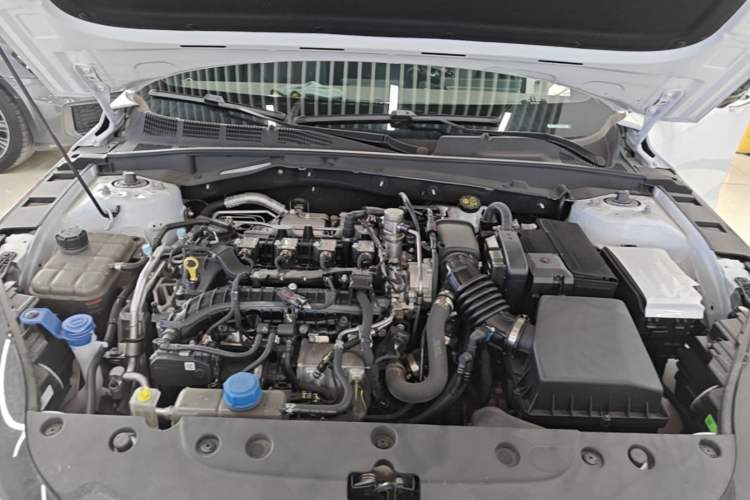 Used CHANGAN Eado 2026 Model, Fourth Generation, 1.5T 500Bar Enjoyment Edition Engine Bay