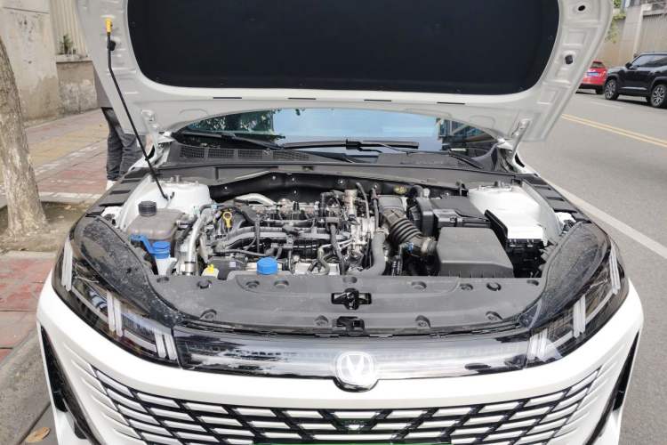 Used CHANGAN Eado 2026 Model, Fourth Generation, 1.5T 500Bar Smart Enjoyment Edition Engine Bay