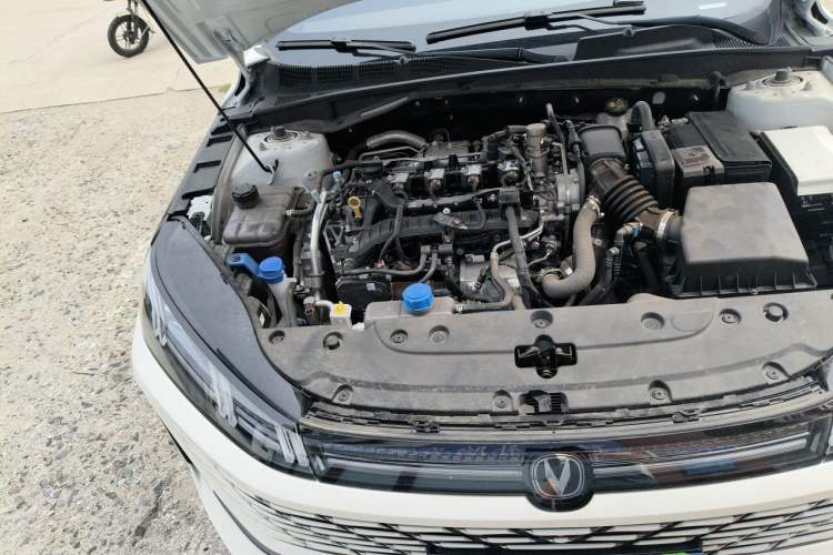 Used CHANGAN Eado 2026 Model, Fourth Generation, 1.5T 500Bar Enjoyment Edition Engine Bay Right