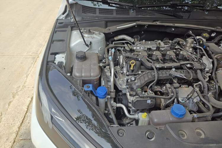 Used CHANGAN Eado 2026 Model, Fourth Generation, 1.5T 500Bar Enjoyment Edition Engine Bay Right