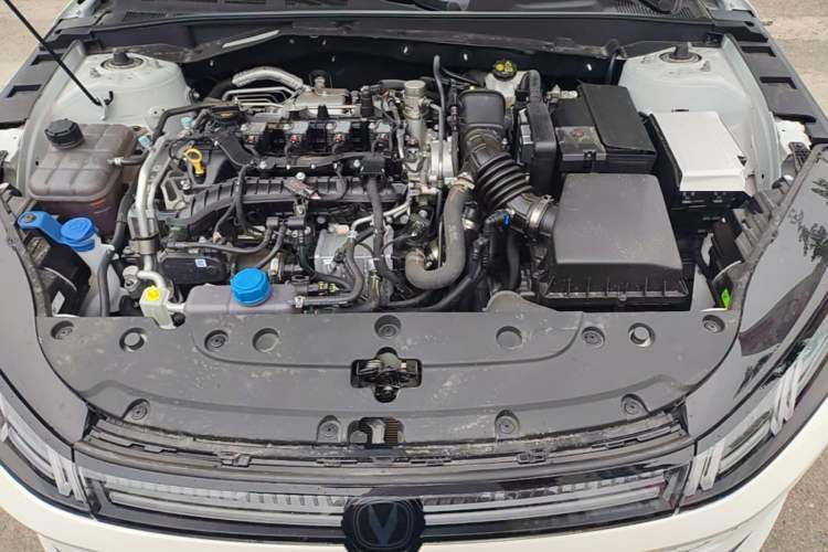 Used CHANGAN Eado 2026 Model, Fourth Generation, 1.5T 500Bar Dynamic Enjoyment Edition Engine Bay