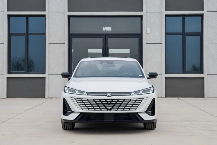 Used CHANGAN Eado 2026 Model, Fourth Generation, 1.5T 500Bar Smart Enjoyment Edition Exterior 1