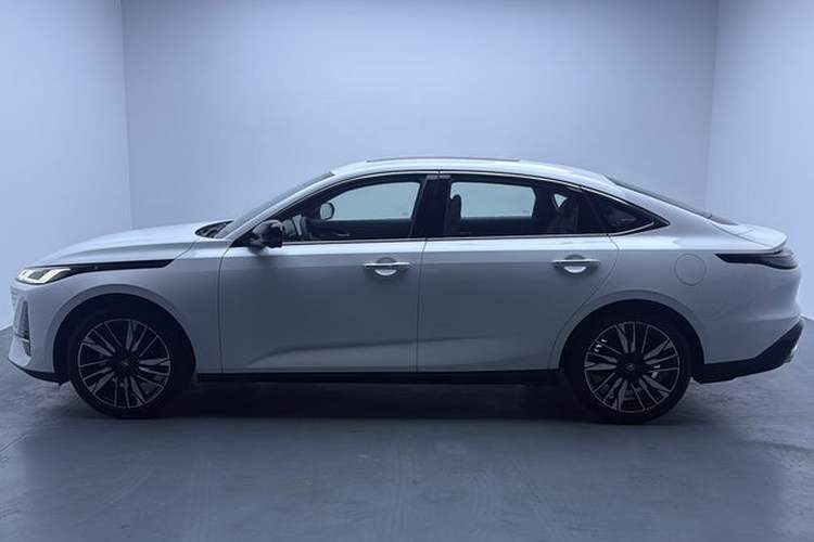 Used CHANGAN Eado 2026 Model, Fourth Generation, 1.5T 500Bar Smart Enjoyment Edition Exterior 4