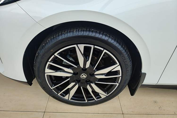 Used CHANGAN Eado 2026 Model, Fourth Generation, 1.5T 500Bar Smart Enjoyment Edition Exterior 4