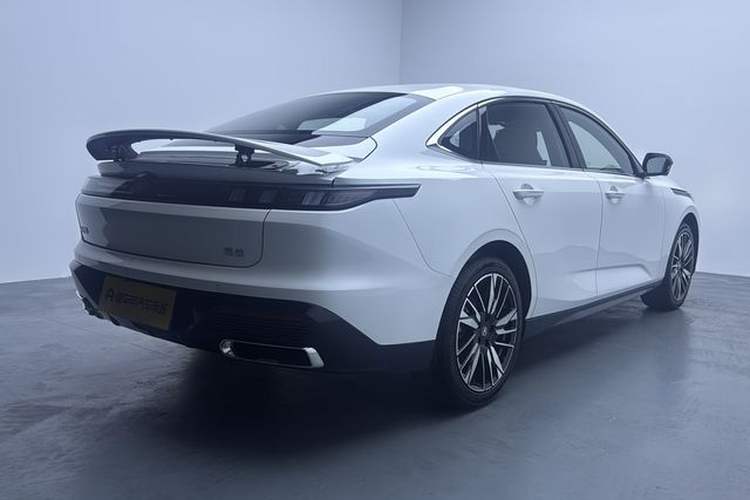 Used CHANGAN Eado 2026 Model, Fourth Generation, 1.5T 500Bar Smart Enjoyment Edition Exterior 6