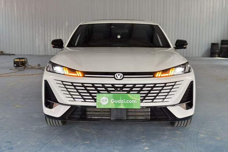 Used CHANGAN Eado 2026 Model, Fourth Generation, 1.5T 500Bar Smart Enjoyment Edition Front