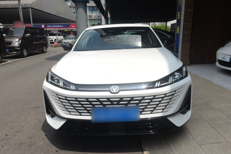 Used CHANGAN Eado 2026 Model, Fourth Generation, 1.5T 500Bar Smart Enjoyment Edition Front
