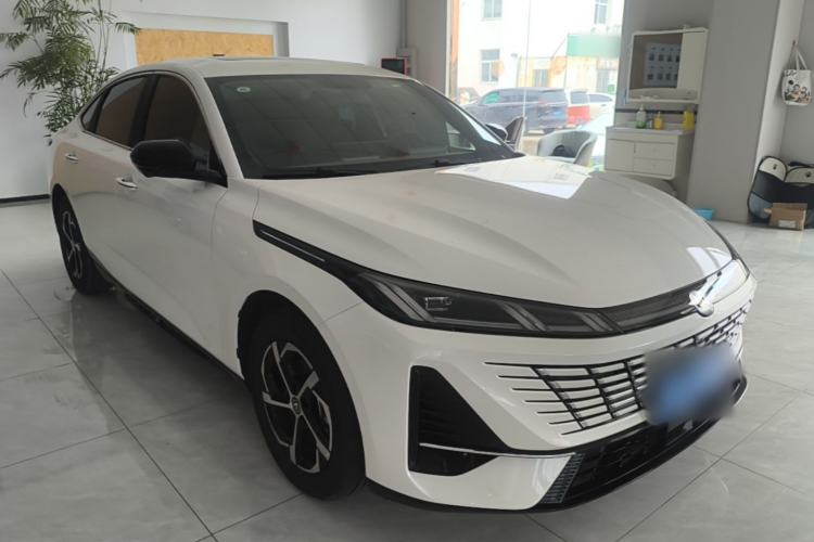 Used CHANGAN Eado 2026 Model, Fourth Generation, 1.5T 500Bar Dynamic Enjoyment Edition Front Right 45 Deg