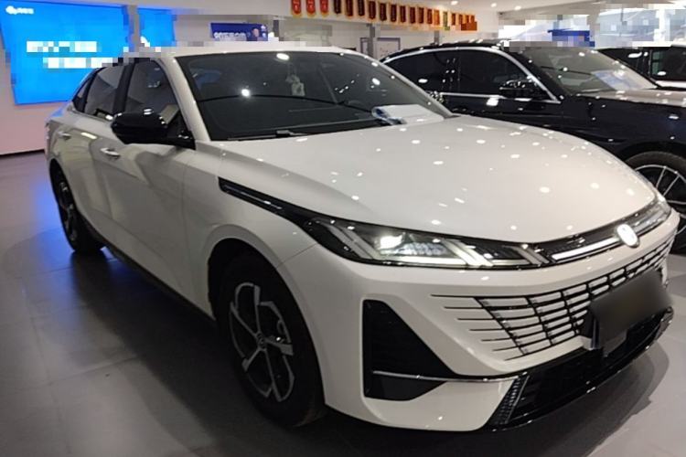 Used CHANGAN Eado 2026 Model, Fourth Generation, 1.5T 500Bar Dynamic Enjoyment Edition Front Right 45 Deg