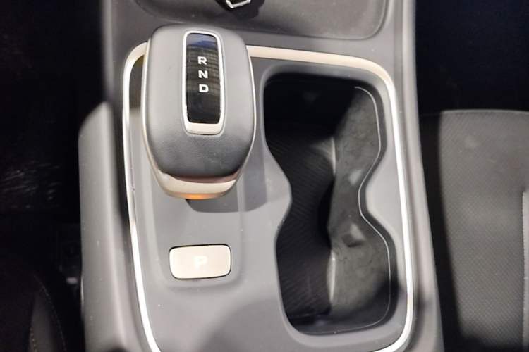 Used CHANGAN Eado 2026 Model, Fourth Generation, 1.5T 500Bar Dynamic Enjoyment Edition Gear Lever