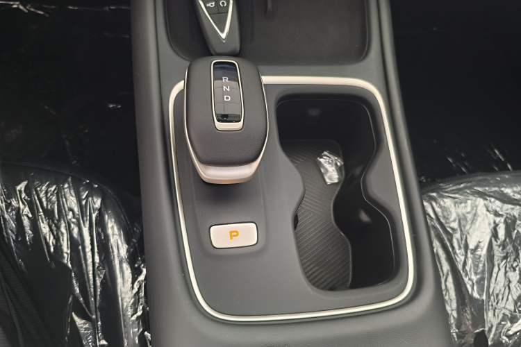 Used CHANGAN Eado 2026 Model, Fourth Generation, 1.5T 500Bar Dynamic Enjoyment Edition Gear Lever