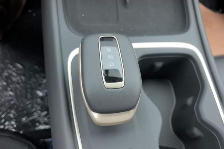 Used CHANGAN Eado 2026 Model, Fourth Generation, 1.5T 500Bar Dynamic Enjoyment Edition Gear Lever