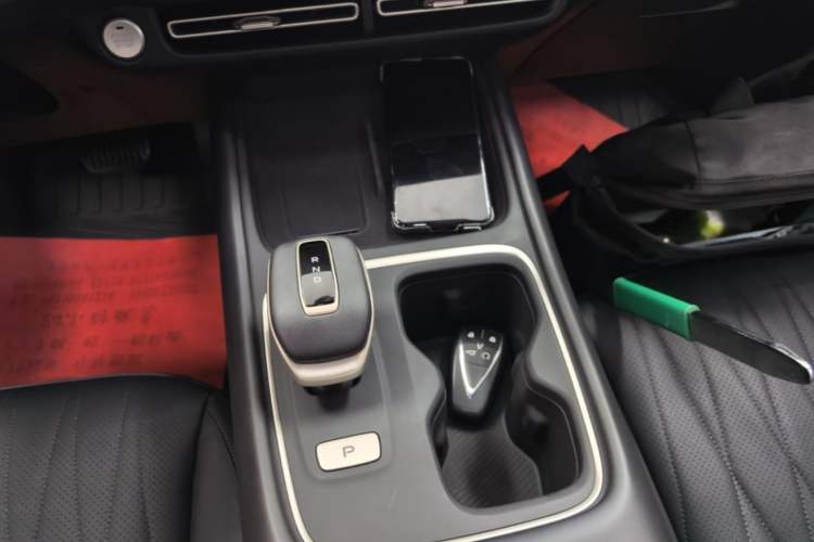 Used CHANGAN Eado 2026 Model, Fourth Generation, 1.5T 500Bar Smart Enjoyment Edition Gear Lever