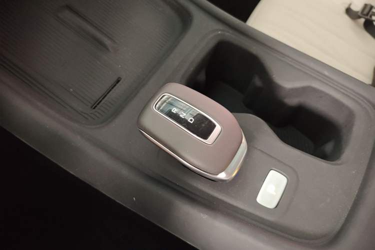 Used CHANGAN Eado 2026 Model, Fourth Generation, 1.5T 500Bar Smart Enjoyment Edition Gear Lever
