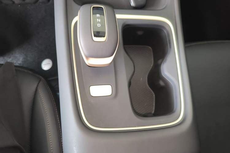Used CHANGAN Eado 2026 Model, Fourth Generation, 1.5T 500Bar Dynamic Enjoyment Edition Gear Lever