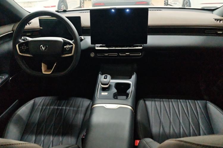 Used CHANGAN Eado 2026 Model, Fourth Generation, 1.5T 500Bar Smart Enjoyment Edition Interior 4