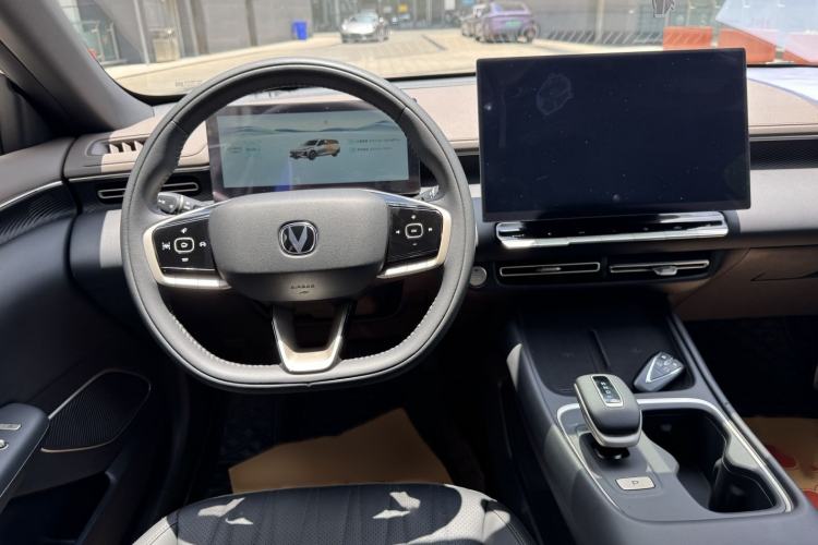 Used CHANGAN Eado 2026 Model, Fourth Generation, 1.5T 500Bar Smart Enjoyment Edition Interior 7