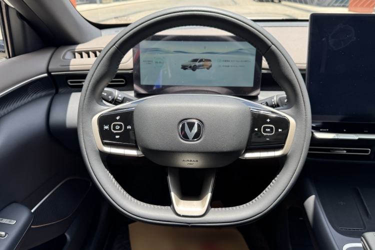 Used CHANGAN Eado 2026 Model, Fourth Generation, 1.5T 500Bar Smart Enjoyment Edition Interior 8