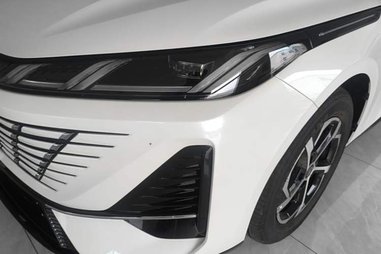Used CHANGAN Eado 2026 Model, Fourth Generation, 1.5T 500Bar Dynamic Enjoyment Edition Left Front Headlight