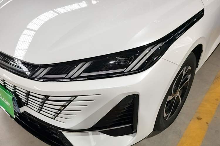 Used CHANGAN Eado 2026 Model, Fourth Generation, 1.5T 500Bar Dynamic Enjoyment Edition Left Front Headlight