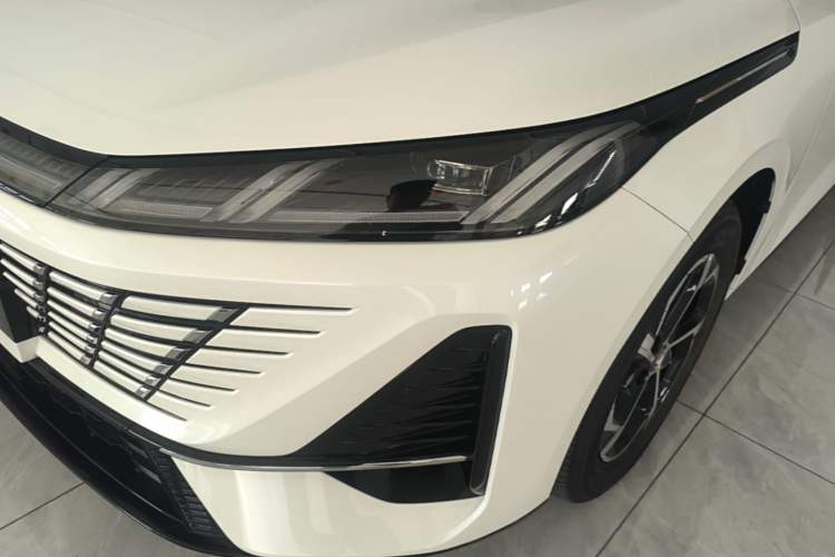 Used CHANGAN Eado 2026 Model, Fourth Generation, 1.5T 500Bar Dynamic Enjoyment Edition Left Front Headlight