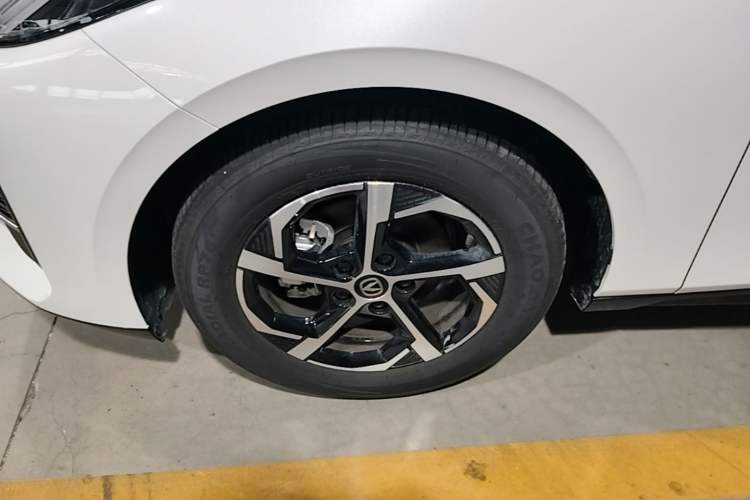 Used CHANGAN Eado 2026 Model, Fourth Generation, 1.5T 500Bar Dynamic Enjoyment Edition Left Front Wheel Hub