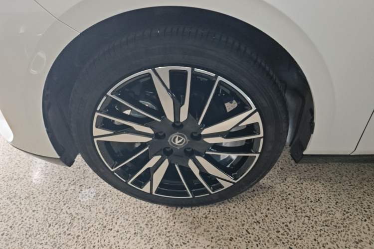 Used CHANGAN Eado 2026 Model, Fourth Generation, 1.5T 500Bar Smart Enjoyment Edition Left Front Wheel Hub