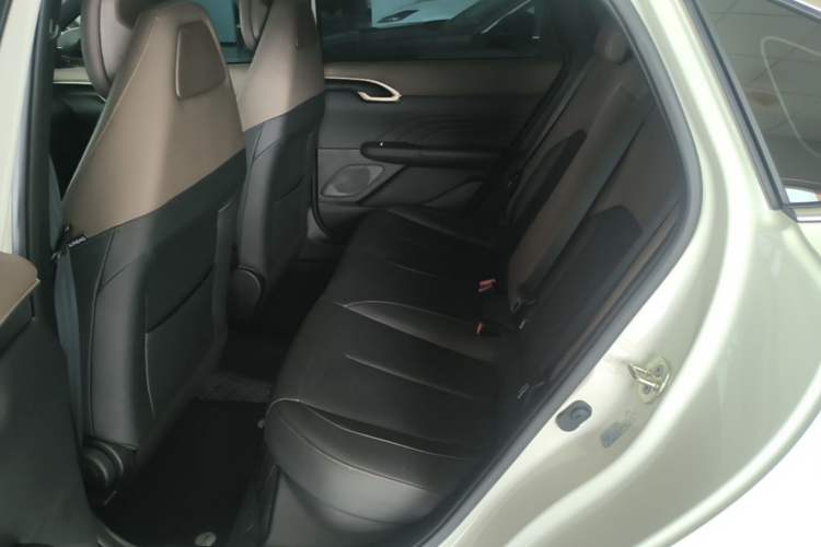 Used CHANGAN Eado 2026 Model, Fourth Generation, 1.5T 500Bar Dynamic Enjoyment Edition Left Rear Seat