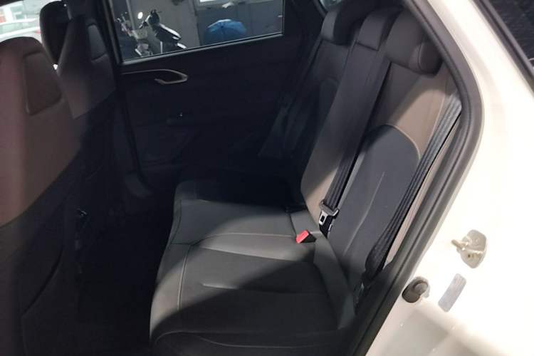 Used CHANGAN Eado 2026 Model, Fourth Generation, 1.5T 500Bar Dynamic Enjoyment Edition Left Rear Seat