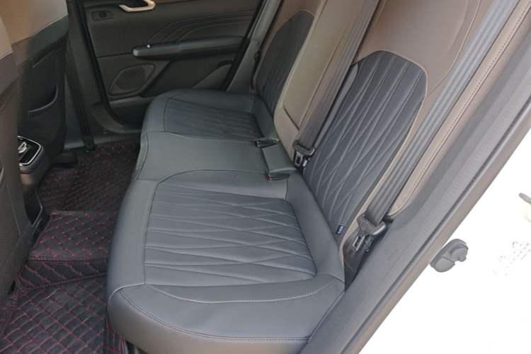 Used CHANGAN Eado 2026 Model, Fourth Generation, 1.5T 500Bar Smart Enjoyment Edition Left Rear Seat