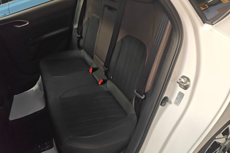 Used CHANGAN Eado 2026 Model, Fourth Generation, 1.5T 500Bar Smart Enjoyment Edition Left Rear Seat
