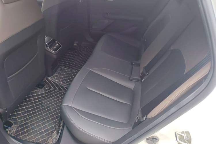 Used CHANGAN Eado 2026 Model, Fourth Generation, 1.5T 500Bar Dynamic Enjoyment Edition Left Rear Seat