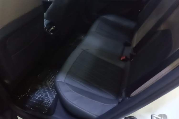 Used CHANGAN Eado 2026 Model, Fourth Generation, 1.5T 500Bar Smart Enjoyment Edition Left Rear Seat
