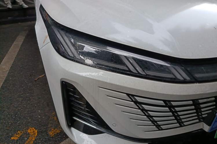 Used CHANGAN Eado 2026 Model, Fourth Generation, 1.5T 500Bar Smart Enjoyment Edition Right Front Headlight