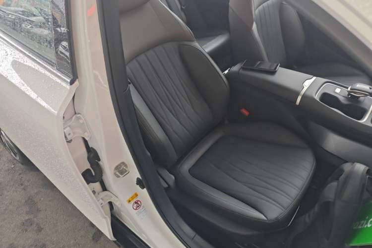 Used CHANGAN Eado 2026 Model, Fourth Generation, 1.5T 500Bar Smart Enjoyment Edition Right Front Seat