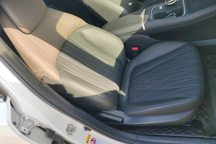 Used CHANGAN Eado 2026 Model, Fourth Generation, 1.5T 500Bar Smart Enjoyment Edition Right Front Seat