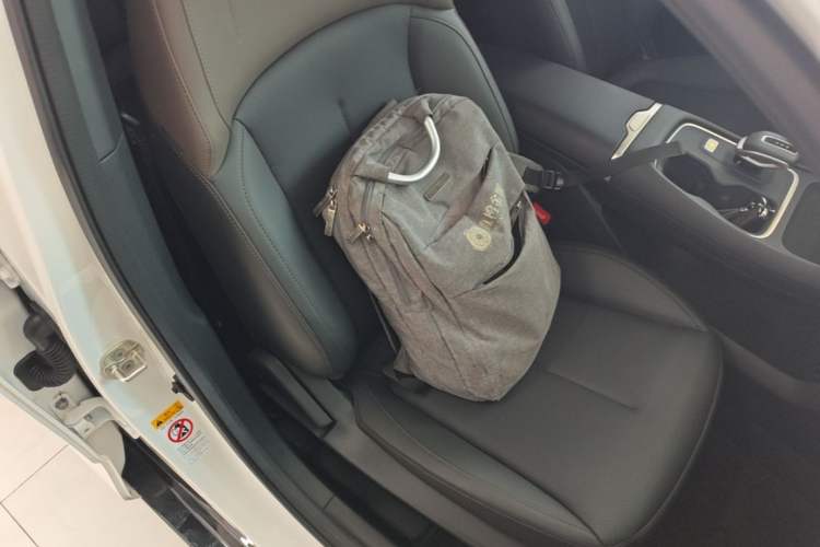 Used CHANGAN Eado 2026 Model, Fourth Generation, 1.5T 500Bar Enjoyment Edition Right Front Seat