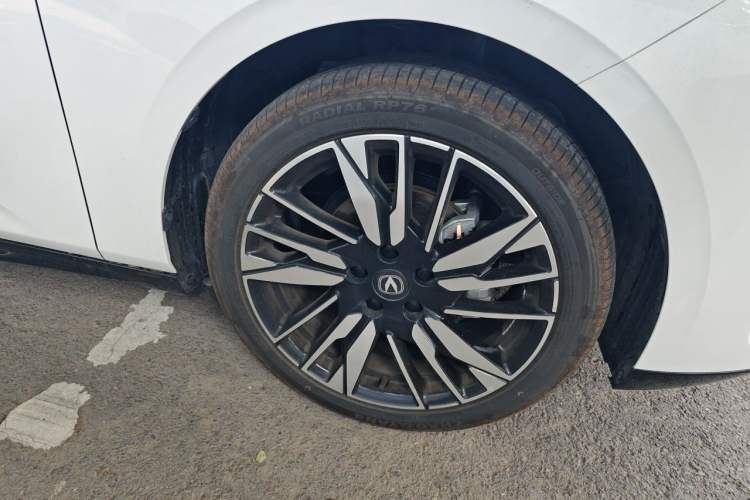 Used CHANGAN Eado 2026 Model, Fourth Generation, 1.5T 500Bar Smart Enjoyment Edition Right Front Wheel Hub
